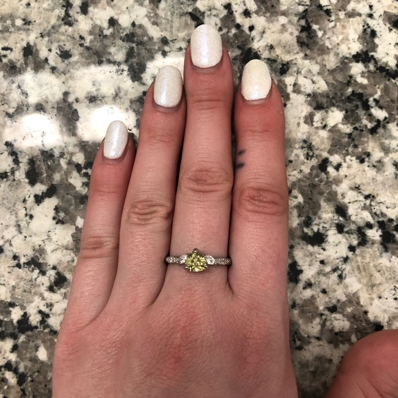 NWT Fragrant Jewels Yellow Triangle Ring - Picture 3 of 4